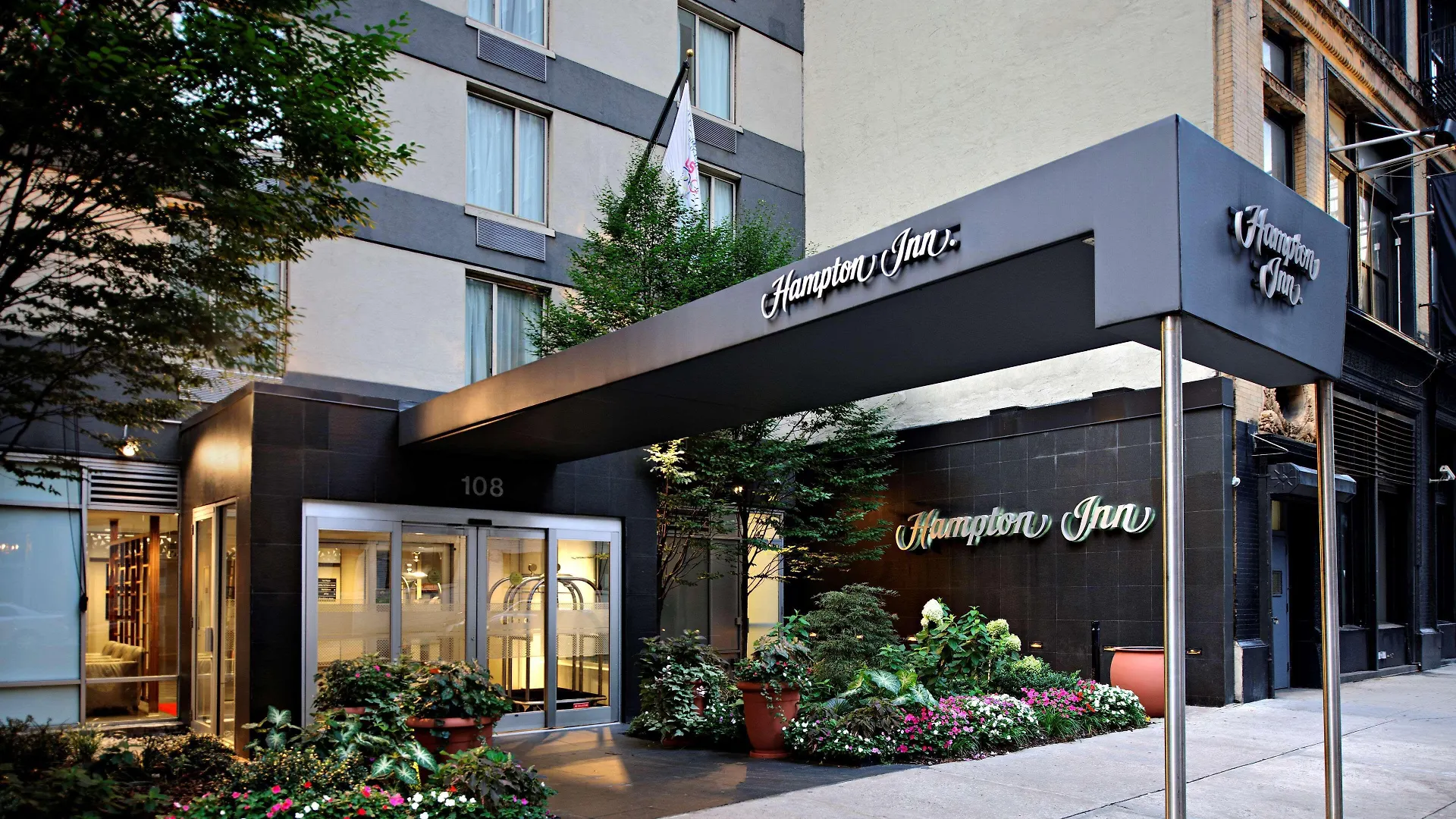 4 Hampton by Hilton Hotels Near Saint Patrick's Cathedral