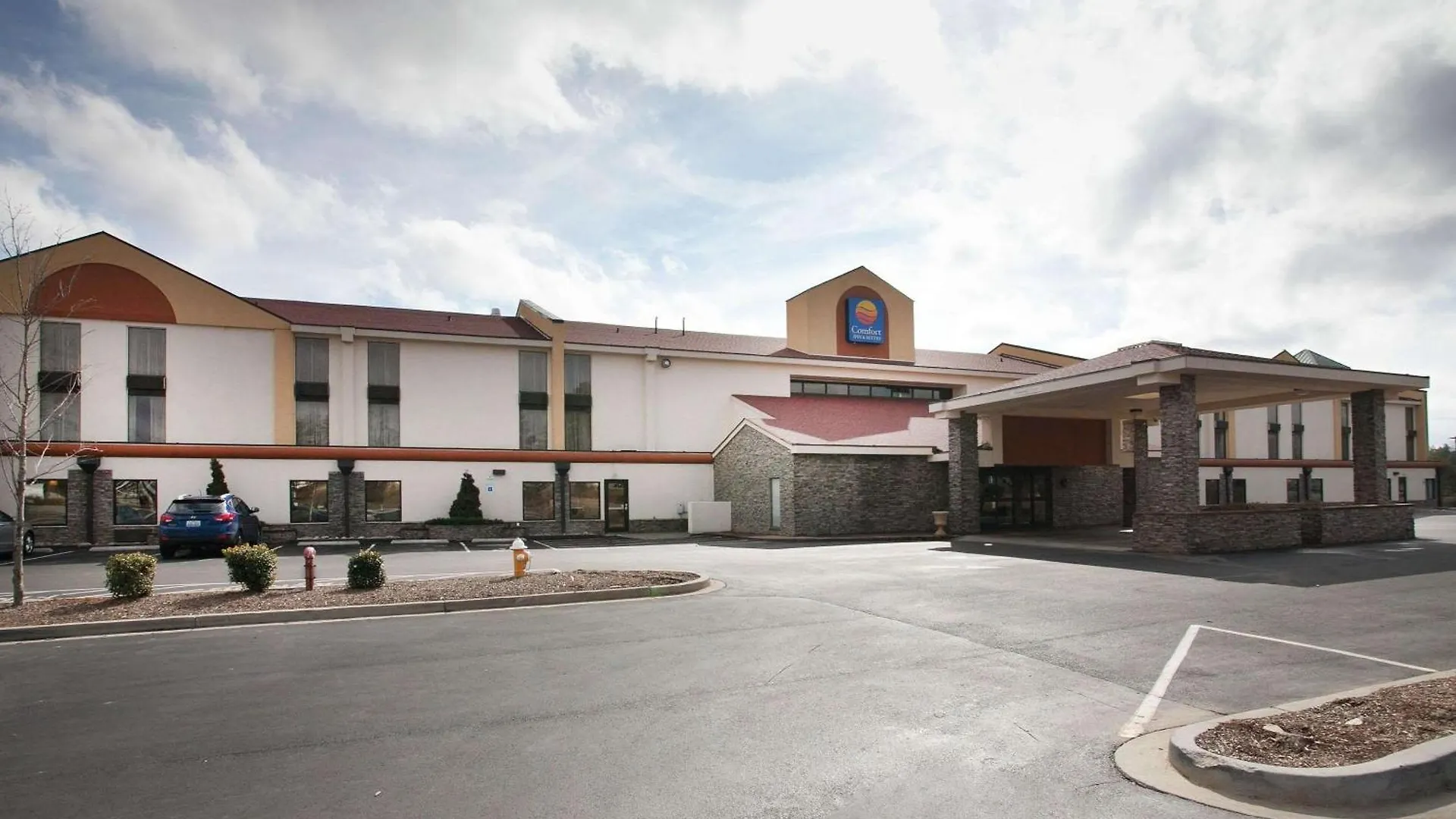 4 Top 3-Star Hotels Near Children's Museum of Iredell